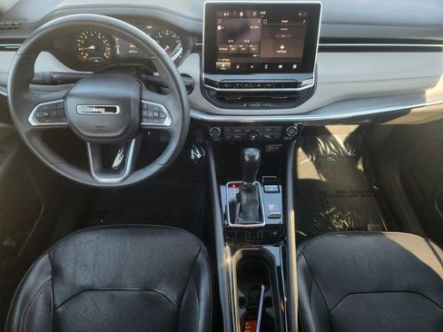 Used 2023 Jeep Compass Limited image 25