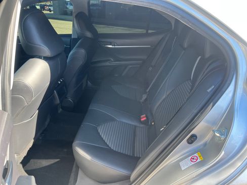 Used 2018 Toyota Camry SE image 17