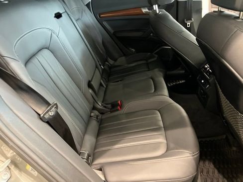 Used 2023 Audi Q5 2.0T Premium Plus w/ Premium Plus Package AWD/4WD image 18