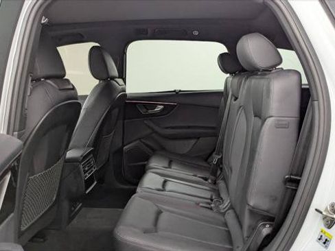 Used 2023 Audi Q7 2.0T Premium Plus w/ Premium Plus Package AWD/4WD image 13