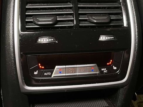 Used 2019 BMW X5 xDrive40i w/ Executive Package AWD/4WD image 28