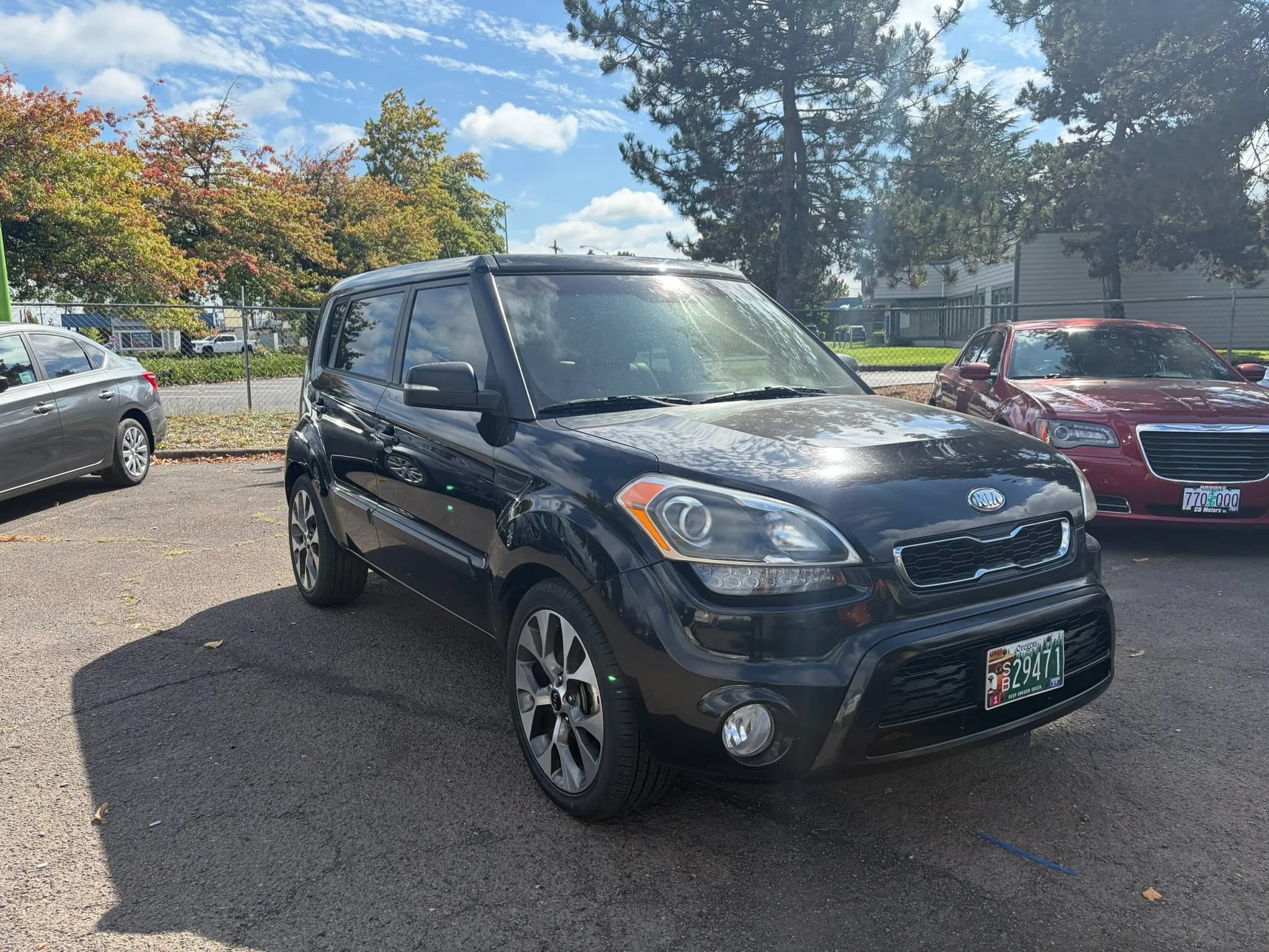 Used 2012 Kia Soul ! w/ Premium Pkg FWD image 1