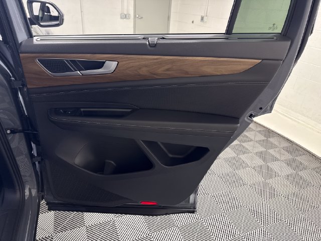 Used 2026 Volkswagen Atlas SE AWD/4WD image 17