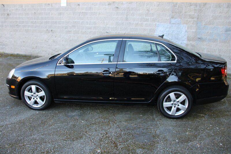Used 2009 Volkswagen Jetta SE FWD image 14