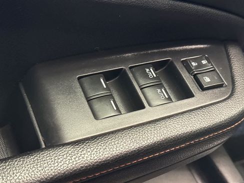 Used 2025 Honda Ridgeline TrailSport image 12