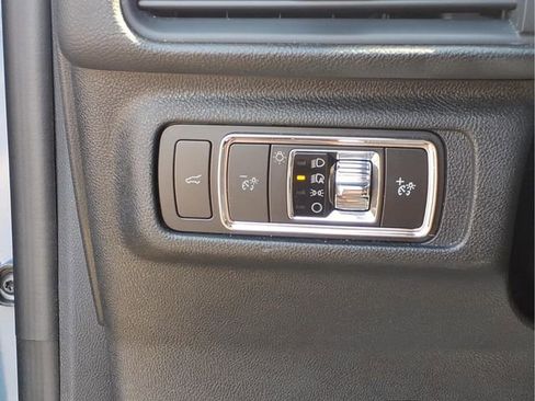 Used 2023 Lincoln Corsair Reserve w/ Equipment Group 201A AWD/4WD image 13