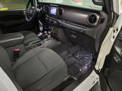 Used 2023 Jeep Wrangler Unlimited Sport AWD/4WD image 31