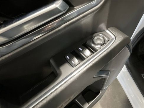 Used 2024 GMC Sierra 1500 Elevation image 19