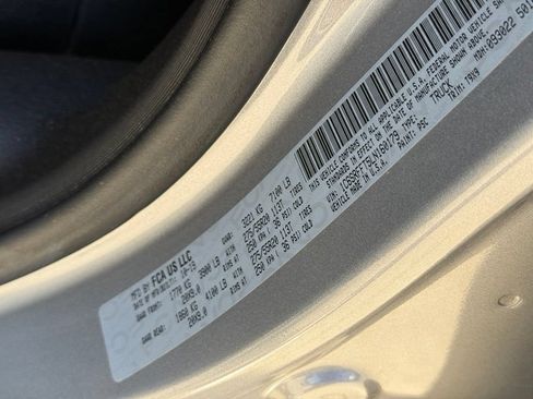 Used 2020 RAM 1500 Big Horn AWD/4WD image 10