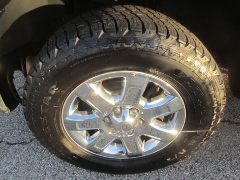 Used 2013 Ford F150 XLT w/ XLT Chrome Pkg image 13