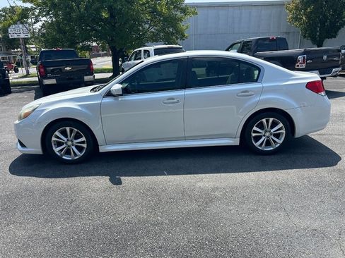 Used 2013 Subaru Legacy 3.6R Limited AWD/4WD image 6