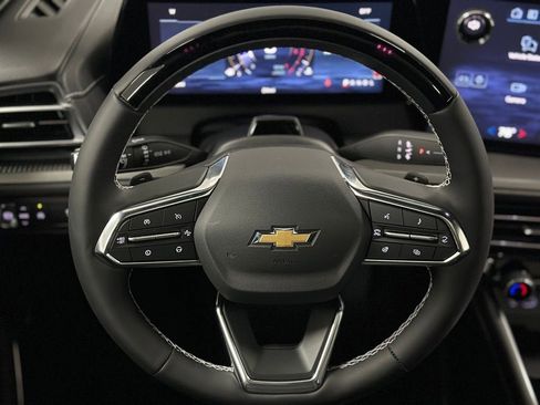 New 2026 Chevrolet Traverse LT w/ Enhanced Driving Package image 3