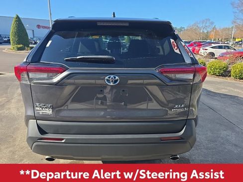 Used 2024 Toyota RAV4 XLE image 6