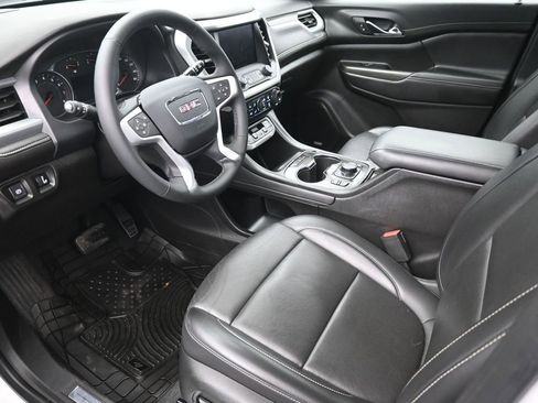 Used 2023 GMC Acadia SLT image 9