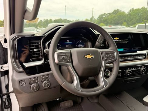 New 2026 Chevrolet Silverado 2500 LT w/ Safety Package AWD/4WD image 15