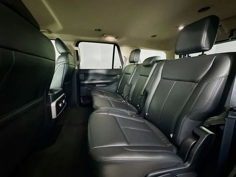 Certified 2022 Ford Expedition XLT image 14