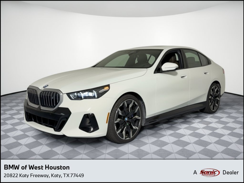 Used 2026 BMW i5 eDrive40 w/ M Sport Package RWD image 1