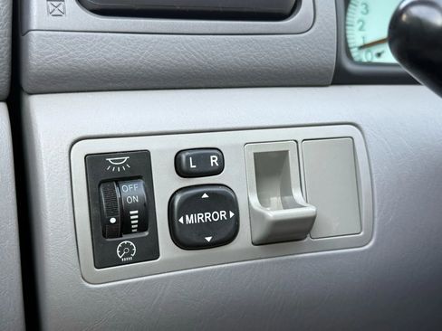 Used 2003 Toyota Corolla LE image 27