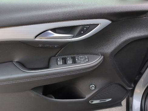 Used 2025 Buick Envision Avenir AWD/4WD image 18