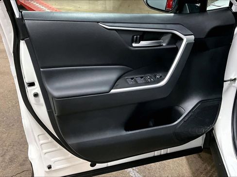New 2025 Toyota RAV4 XLE image 10