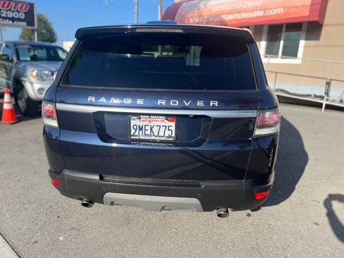 Used 2015 Land Rover Range Rover Sport SE image 8