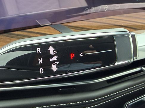 New 2026 Cadillac Escalade Platinum Sport w/ LPO, ONYX Package image 29