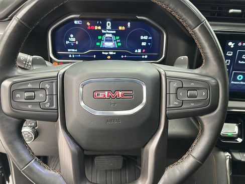 Used 2024 GMC Sierra 1500 AT4 w/ Technology Package AWD/4WD image 20