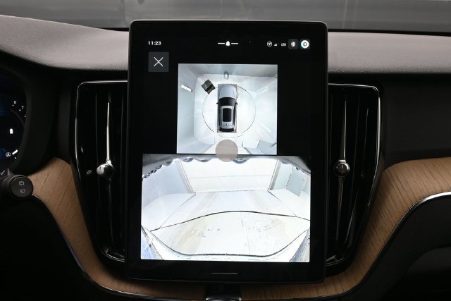 New 2027 Volvo XC60 B5 Plus AWD/4WD image 22