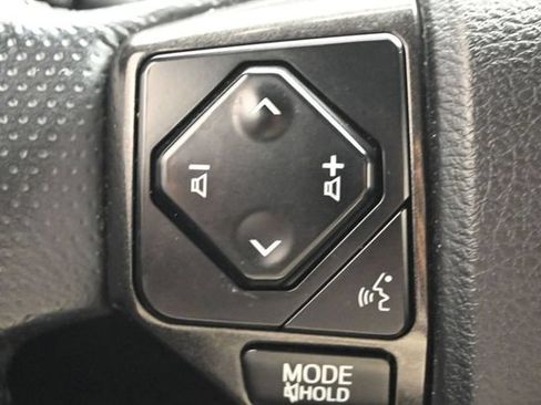 Used 2023 Toyota 4Runner Limited RWD image 8