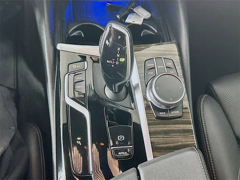 Used 2021 BMW 530i w/ Convenience Package image 16