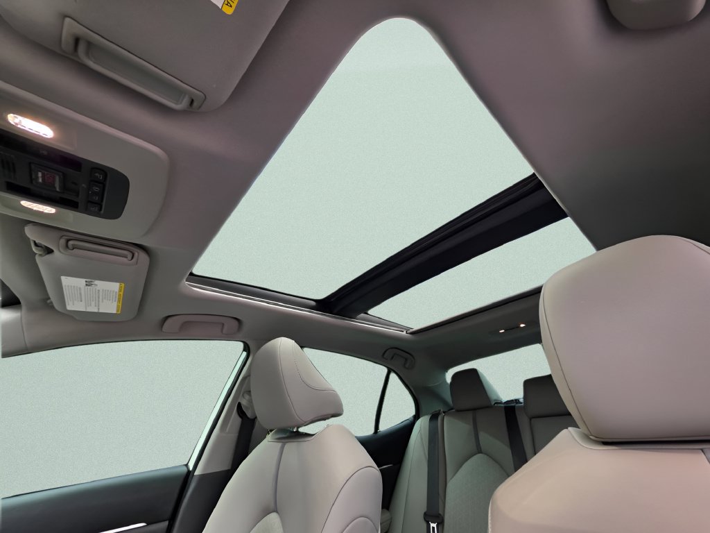 Used 2019 Toyota Camry XSE FWD image 19