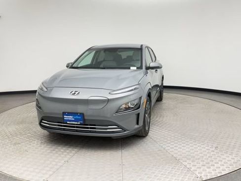 Certified 2023 Hyundai Kona SE FWD image 7