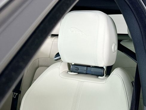 Used 2025 Jaguar F-PACE R-Dynamic S image 24