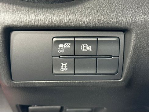 New 2026 MAZDA MX-5 Miata Club w/ Interior Package RWD image 17