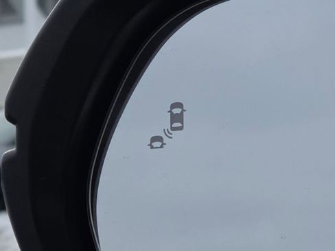 Used 2022 Honda CR-V Touring image 12