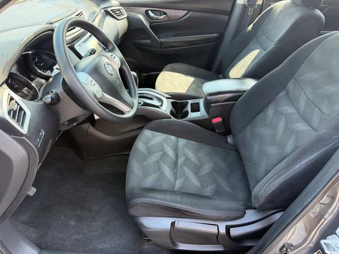 Used 2014 Nissan Rogue S FWD image 9
