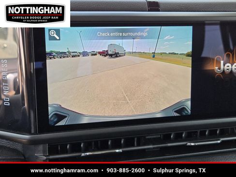 New 2025 Jeep Gladiator Willys image 13