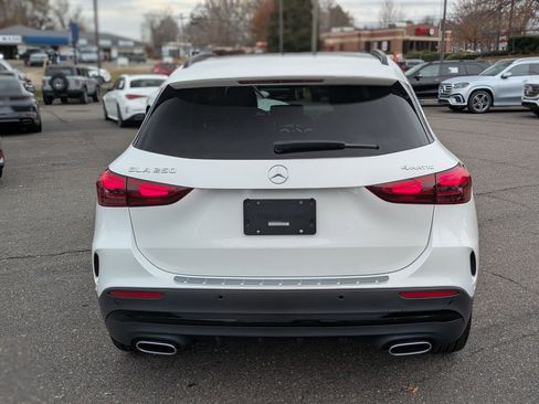 Certified 2025 Mercedes-Benz GLA 250 4MATIC image 4