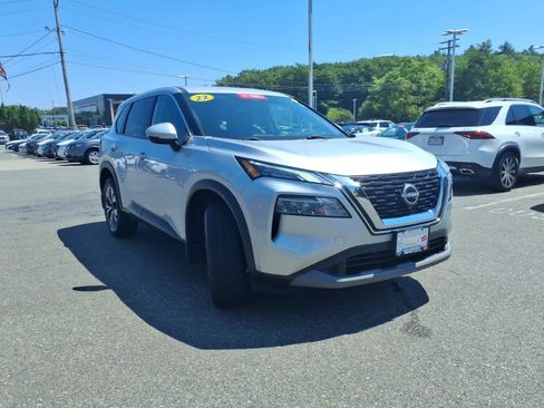 Certified 2022 Nissan Rogue SV AWD/4WD image 3