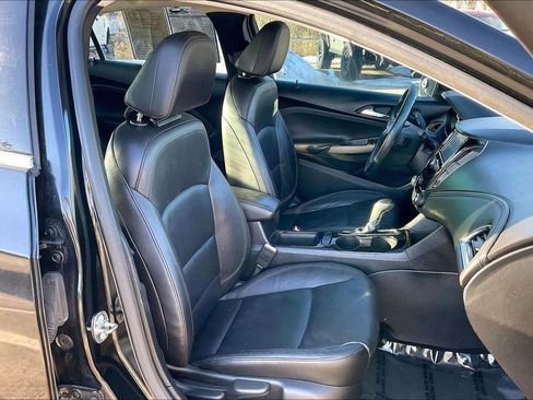 Used 2017 Chevrolet Cruze Premier image 7