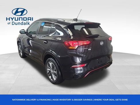 Used 2021 Buick Encore GX Select w/ Sport Touring Package image 2