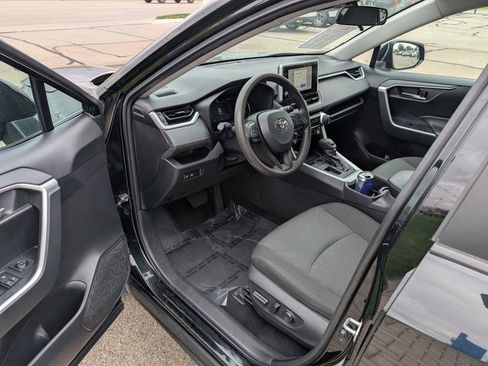 Used 2023 Toyota RAV4 XLE image 10