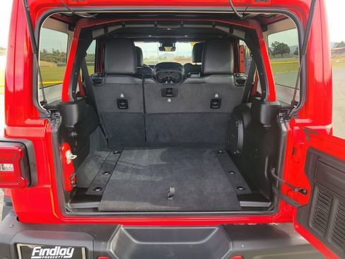 Used 2024 Jeep Wrangler Unlimited Rubicon image 13