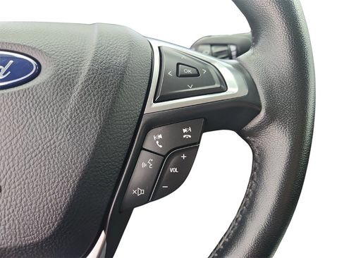 Used 2024 Ford Edge SEL image 34