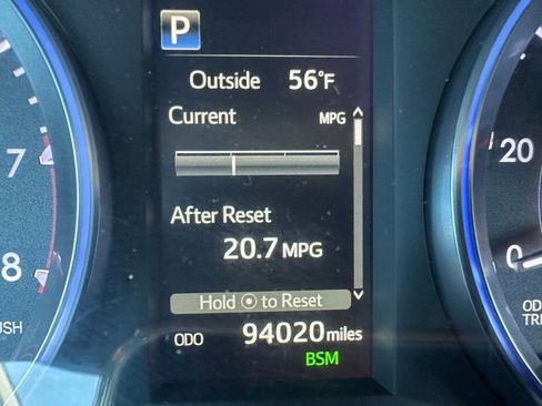 Used 2017 Toyota Highlander XLE AWD/4WD image 4