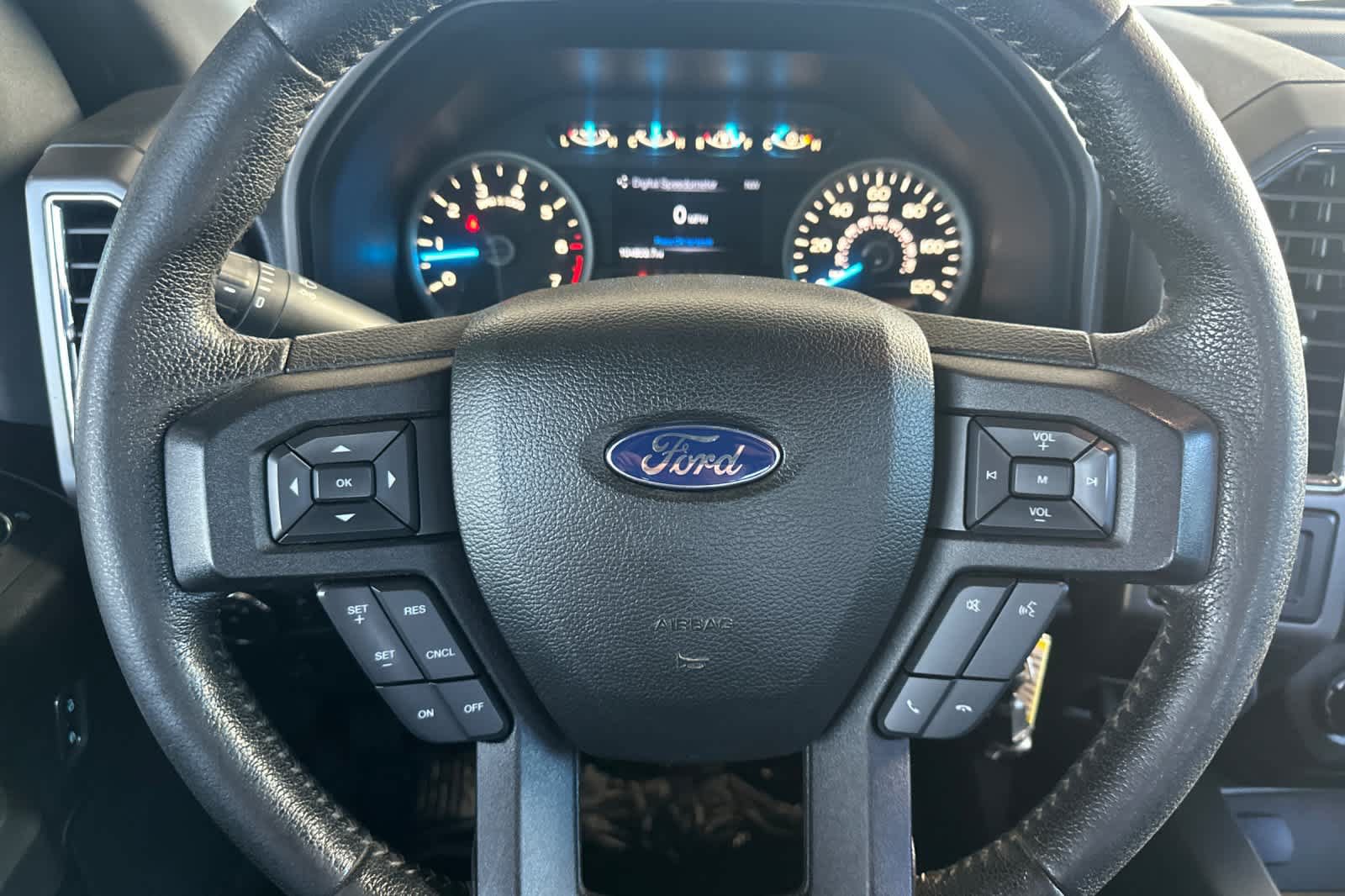 Used 2016 Ford F150 XLT w/ Equipment Group 302A Luxury AWD/4WD image 21