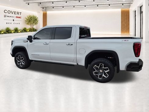 Used 2026 GMC Sierra 1500 SLT AWD/4WD image 10
