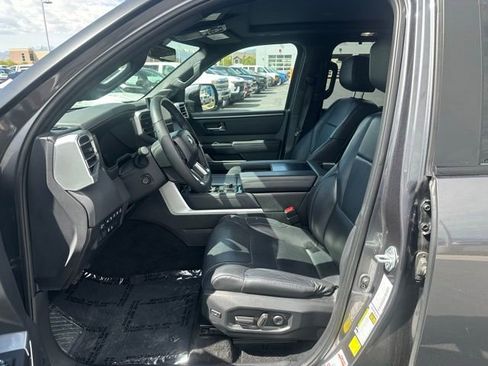 Used 2024 Toyota Sequoia Platinum AWD/4WD image 2