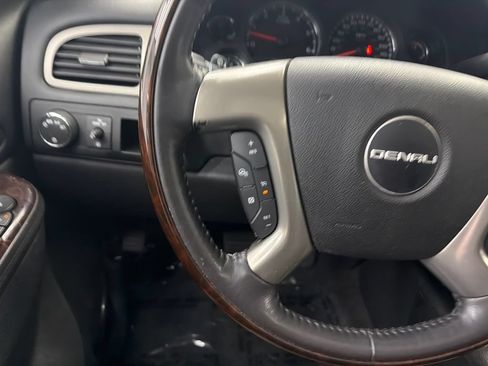 Used 2012 GMC Yukon XL Denali AWD/4WD image 24
