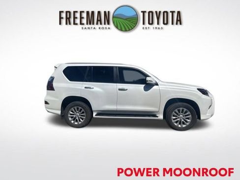 Used 2022 Lexus GX 460 Premium w/ Premium Package AWD/4WD image 4